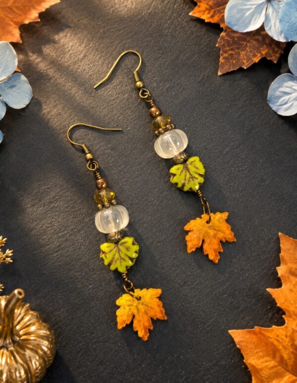 Colors of the Oak Tree