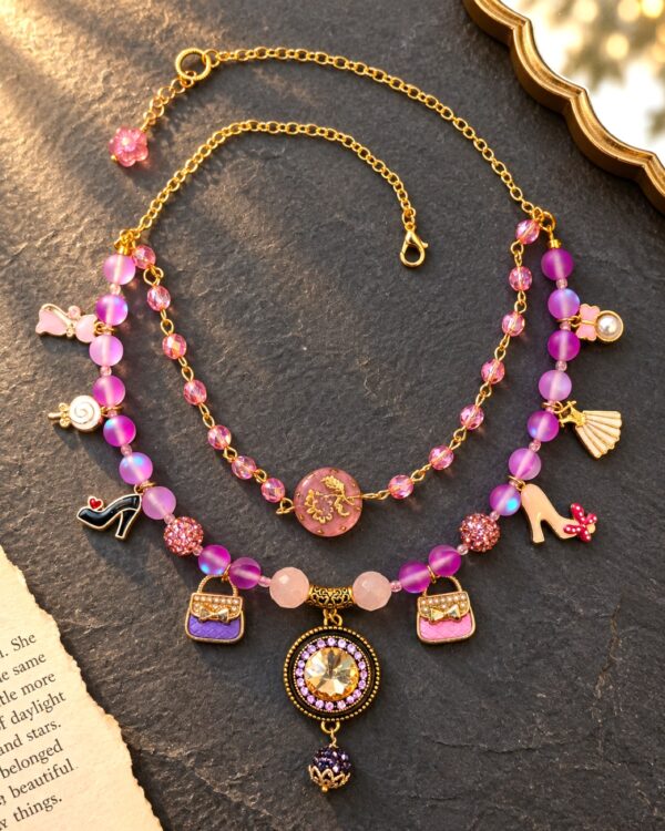 Boutique & Baubles